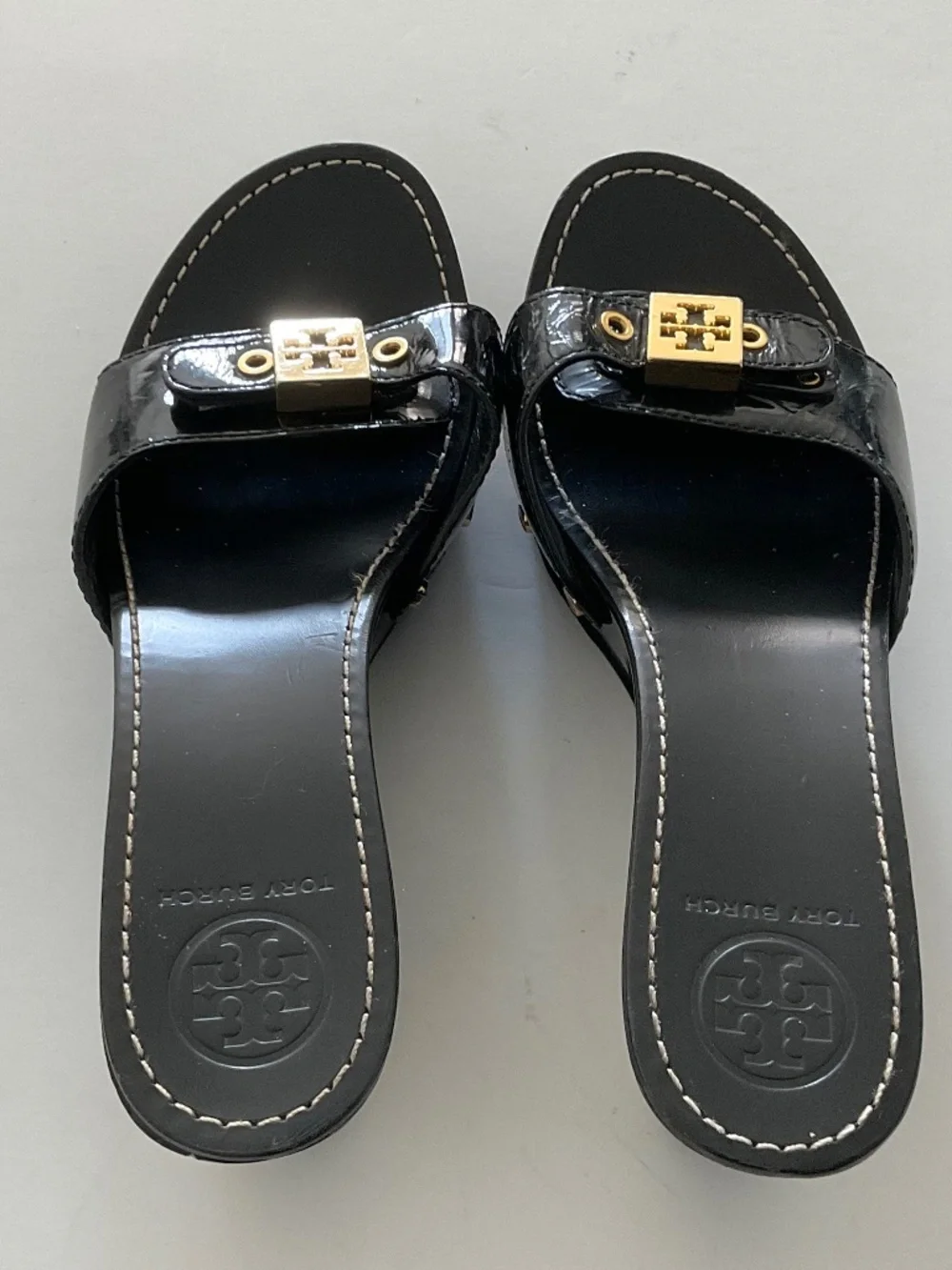 TORY BURCH Rosie Logo Buckle Platform Wedge Sandals in Black Patent  Size 8.5